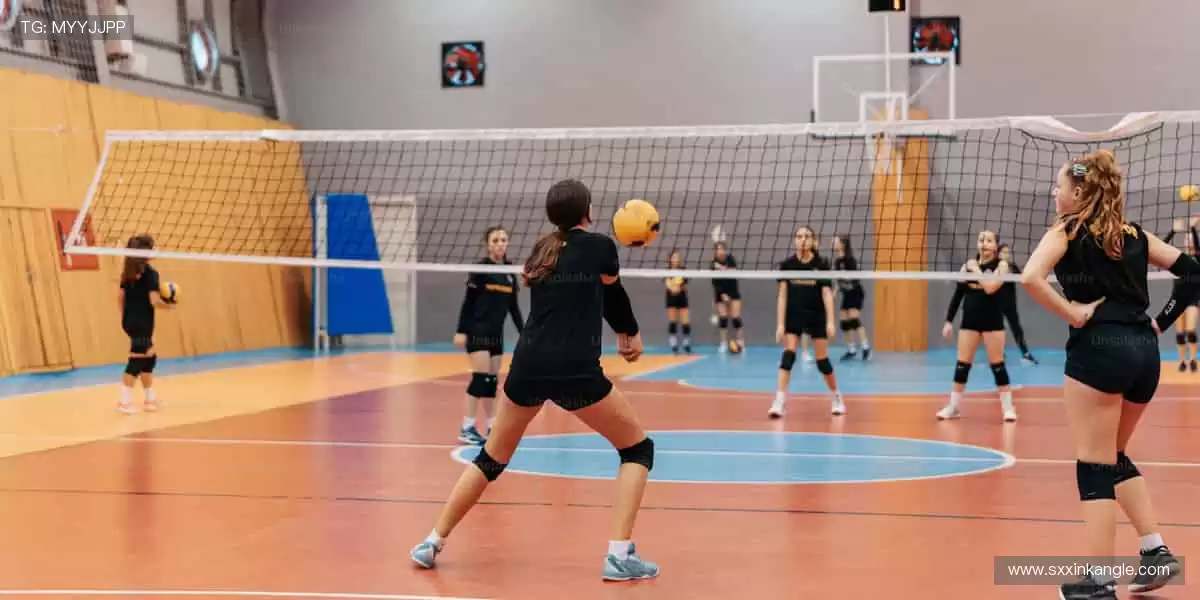 📱实时直播，比分秒报！💻随时随地，不错过每一个燃爆瞬间！